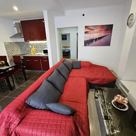 Modern Nikola In A Quiet Area Apartment *